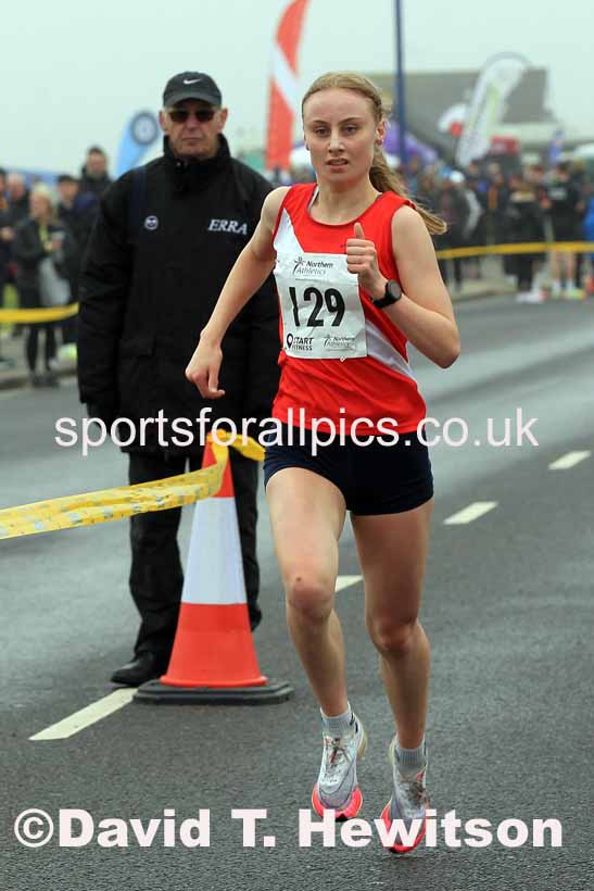 Girls under-15s 5k, 2023 Northern Mens 12 stage and Womens 6 Stage Relays and Young Athletes, Redcar. Photo: David T. Hewitson/Sports for All Pics